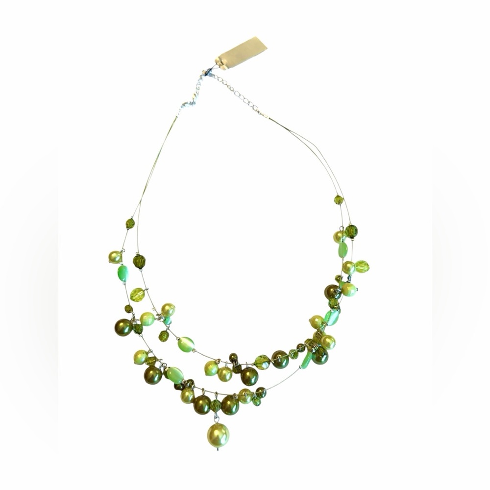 Sequin double strand 19 inch green beaded statement necklace. NWT